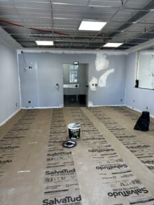 Obra comercial em andamento